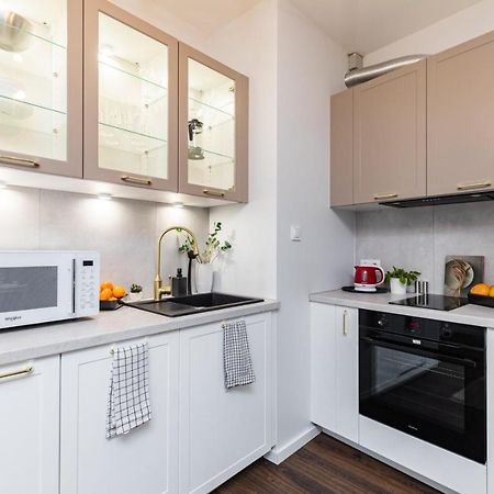 Project Comfort Apartament Stalowa 27/12 Warszawa Apartman Kültér fotó