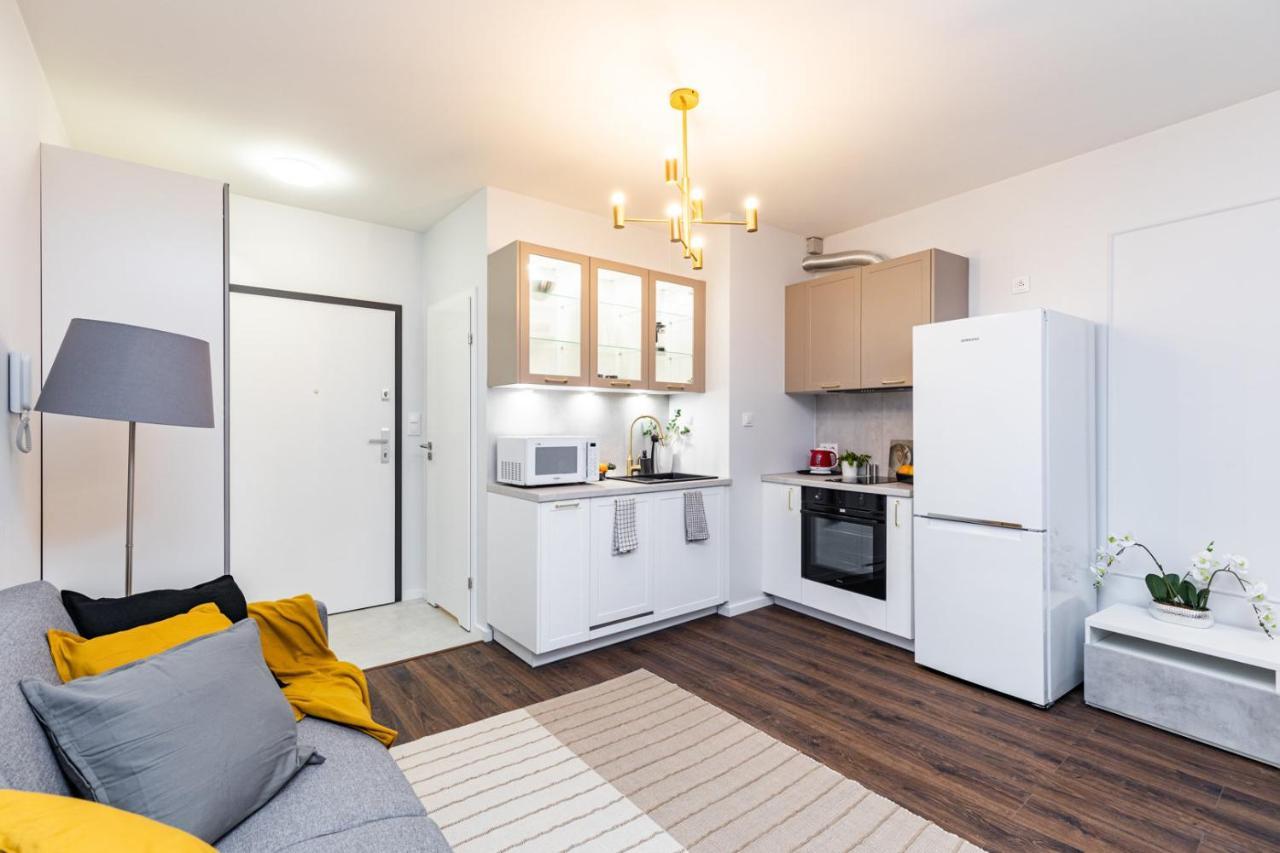 Project Comfort Apartament Stalowa 27/12 Warszawa Apartman Kültér fotó